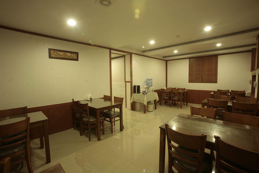 Reborn Suwon Silkroad Hotel Exterior photo